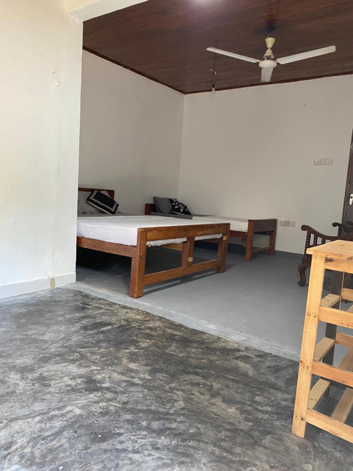 The Breeze Mirissa B&B 외부 사진