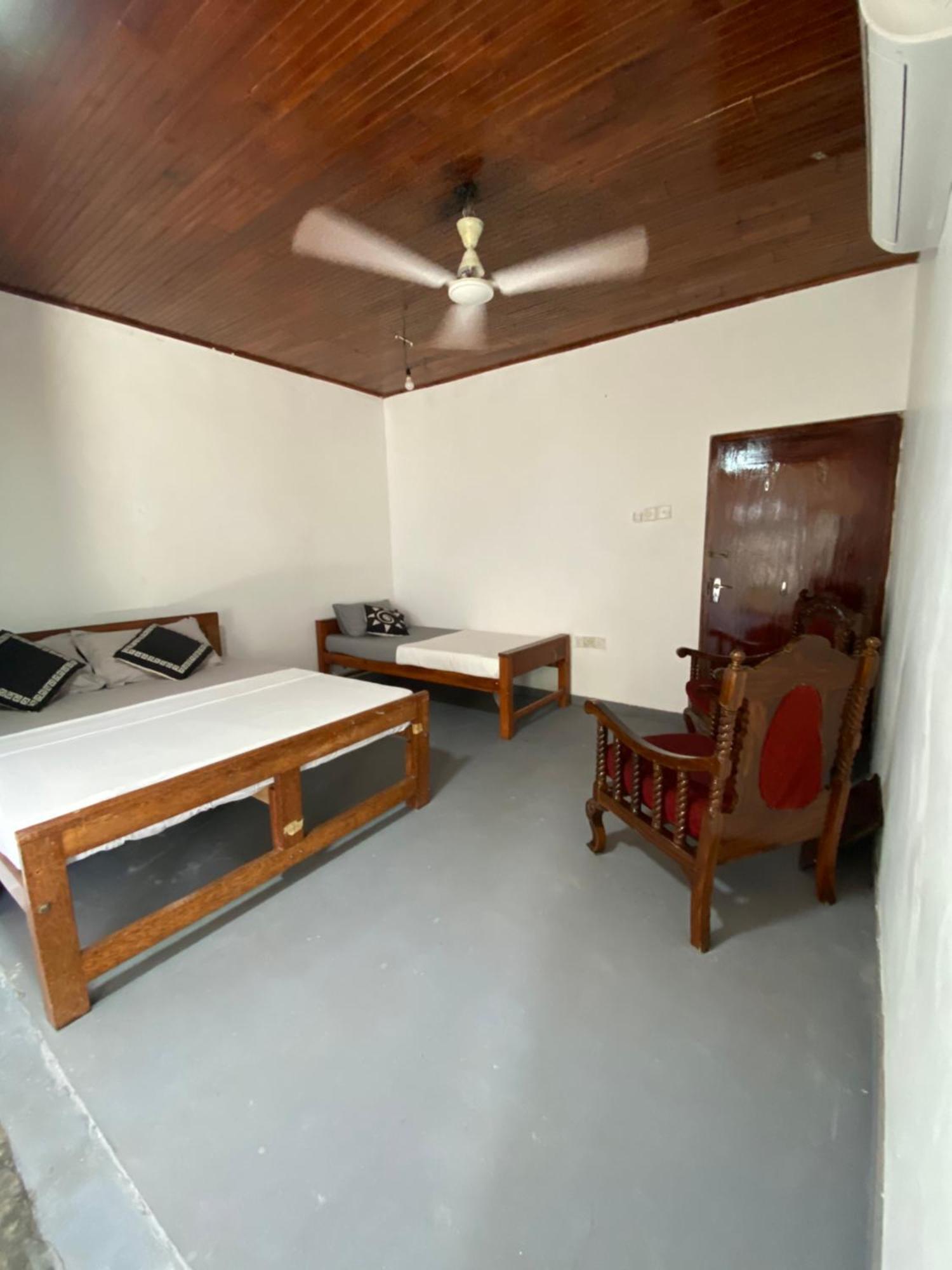 The Breeze Mirissa B&B 외부 사진