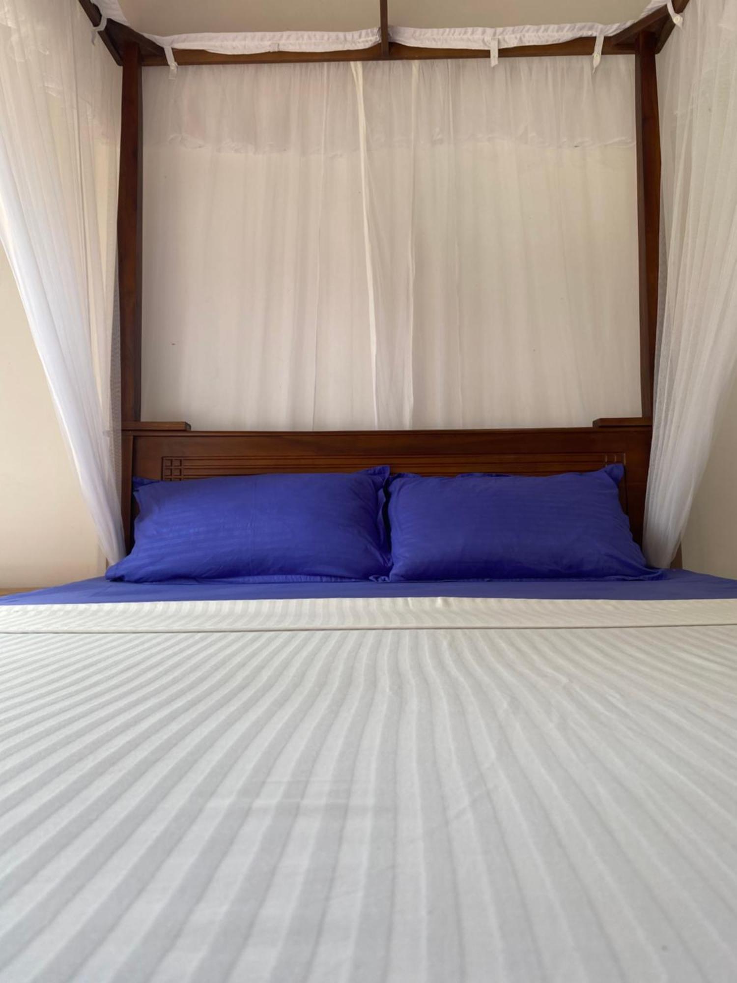 The Breeze Mirissa B&B 외부 사진