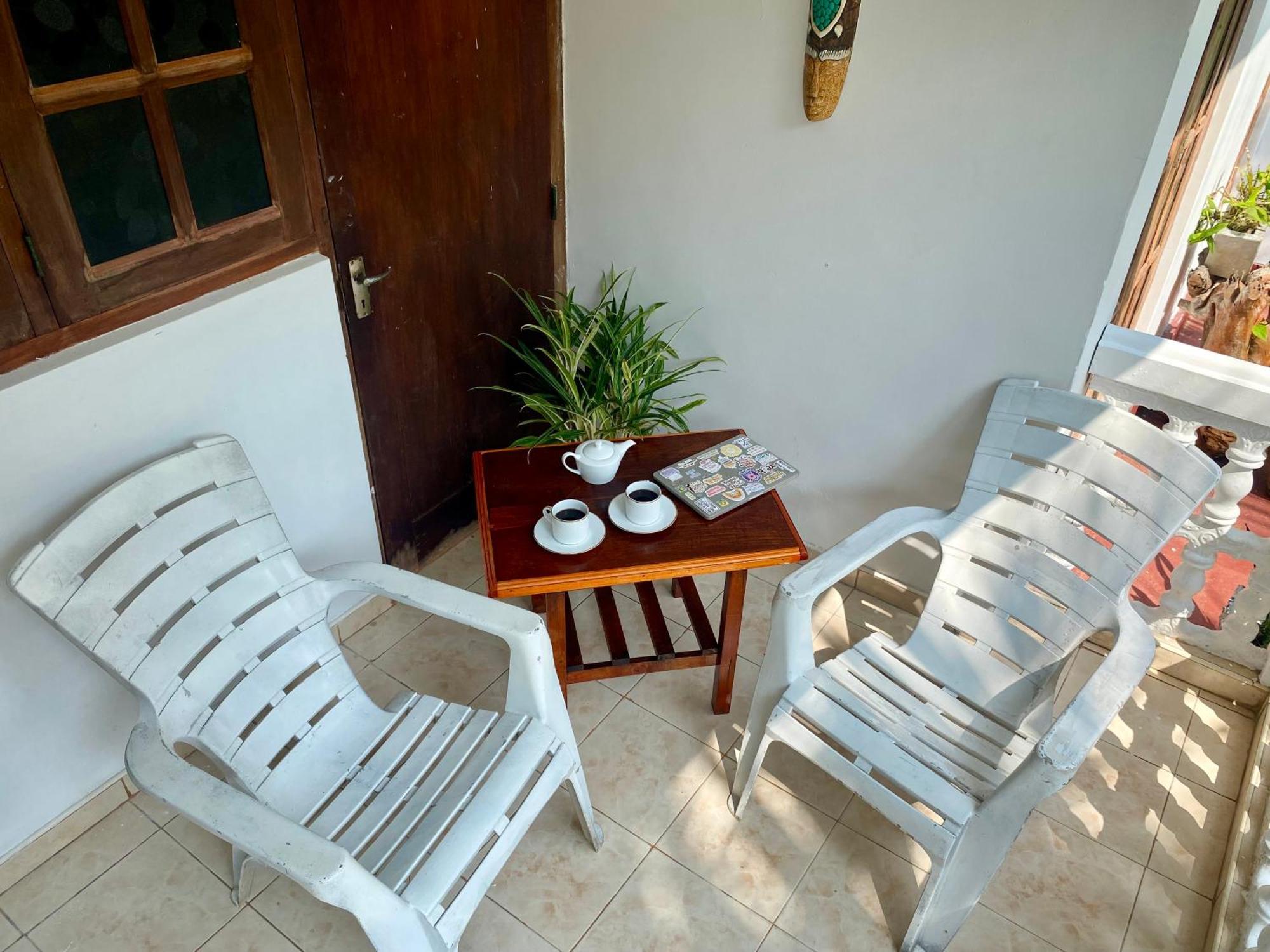 The Breeze Mirissa B&B 외부 사진