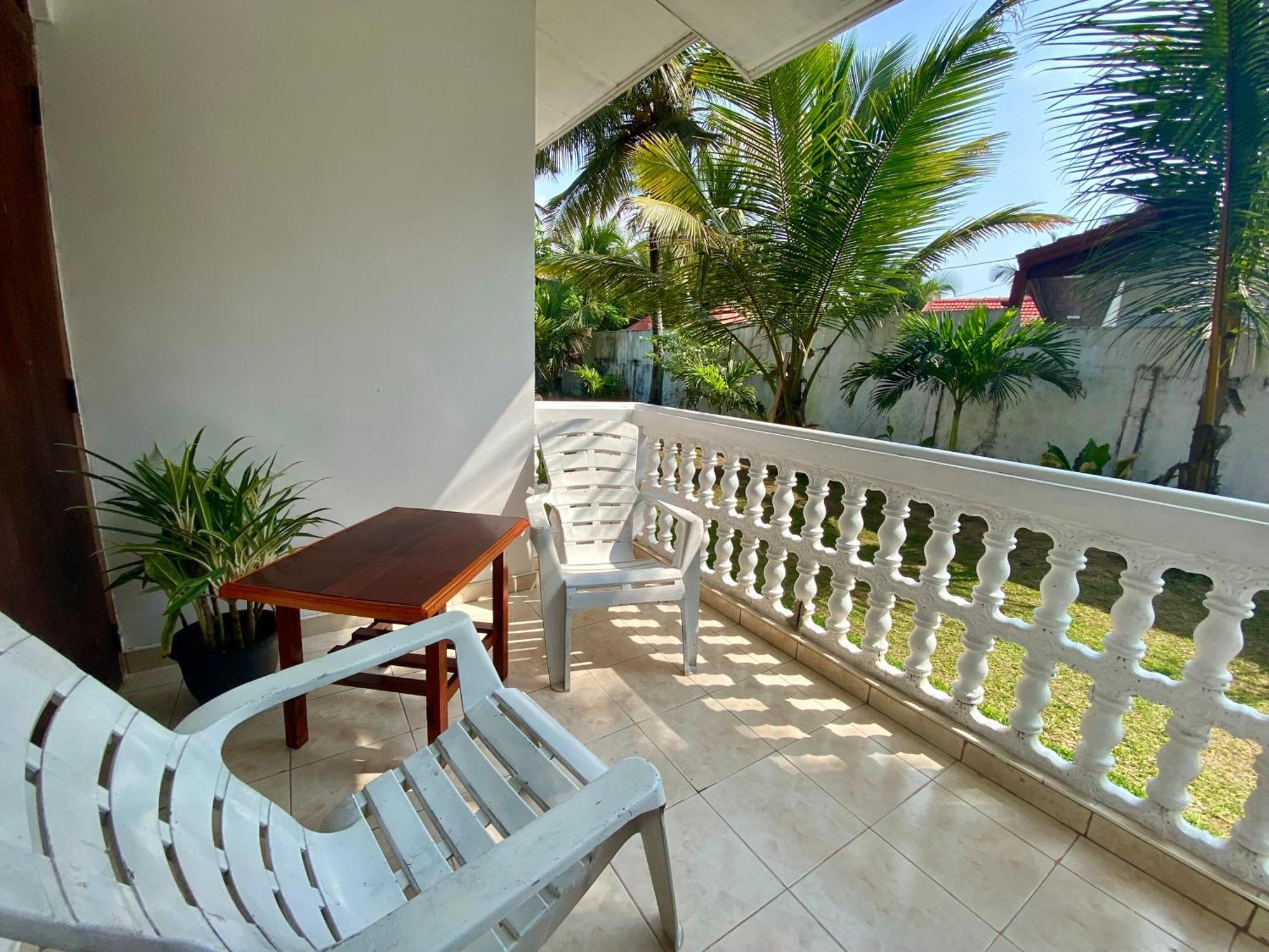 The Breeze Mirissa B&B 외부 사진