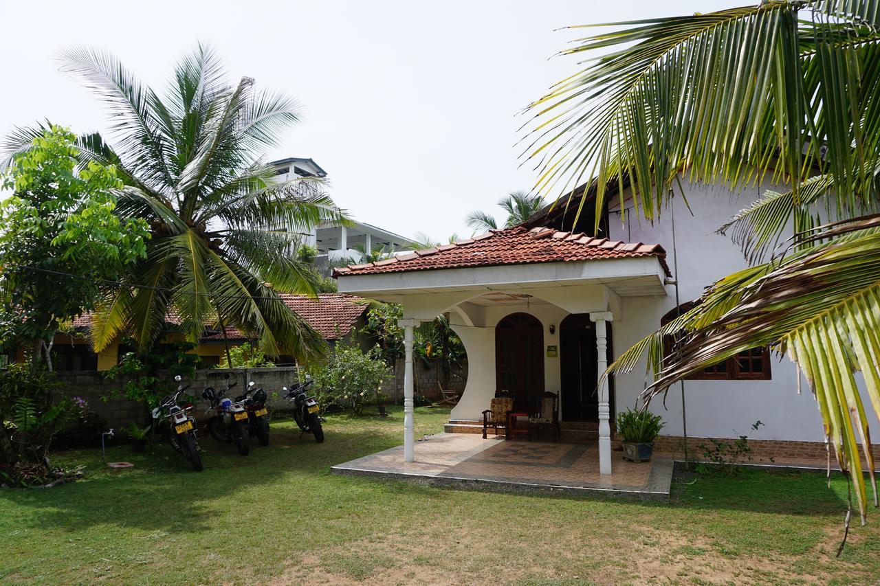 The Breeze Mirissa B&B 외부 사진